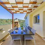 Casa Joao By *